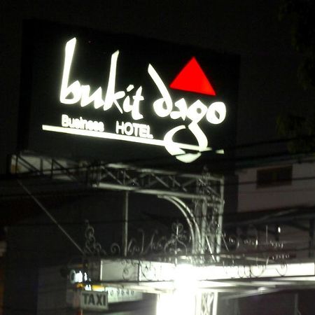 Bukit Dago Hotel Bandung Ngoại thất bức ảnh