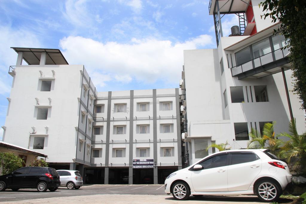 Bukit Dago Hotel Bandung Ngoại thất bức ảnh