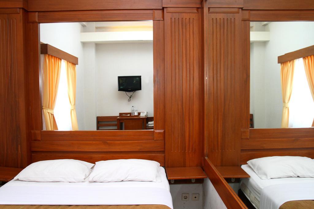 Bukit Dago Hotel Bandung Phòng bức ảnh