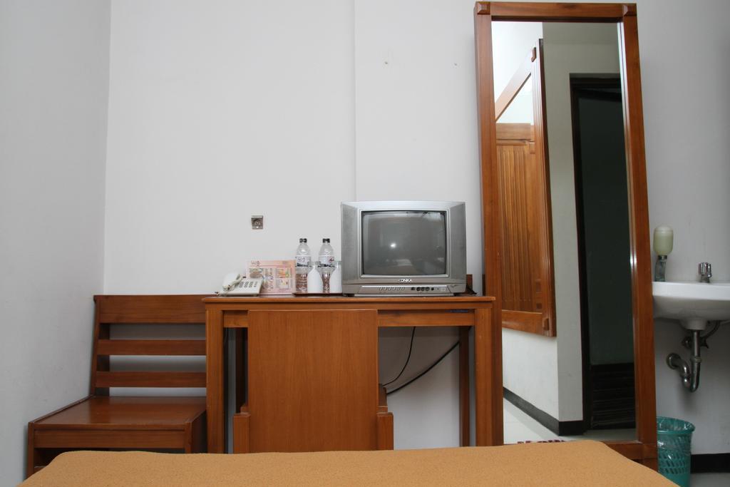 Bukit Dago Hotel Bandung Phòng bức ảnh
